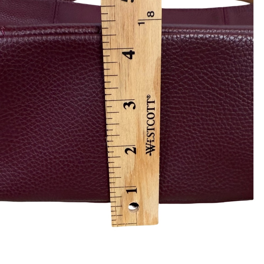 The Sak De Young Hobo Burgundy Leather
EUC - Picture 8 of 12